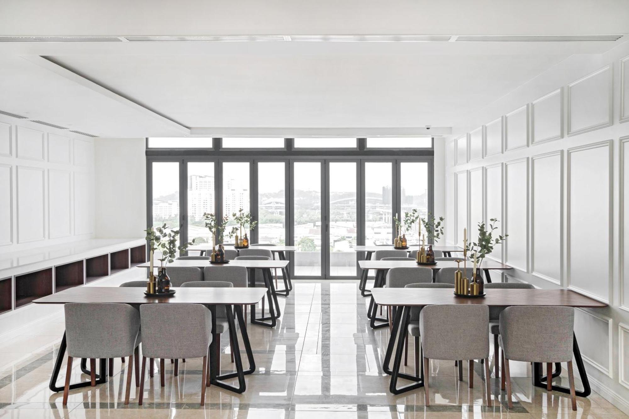 Fox Glenmarie Hotel 3*